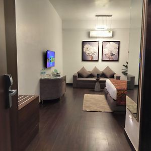 Executive Triple Room